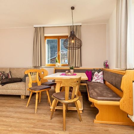 Herzerl-Chalet Appartements Φλαχάου Εξωτερικό φωτογραφία